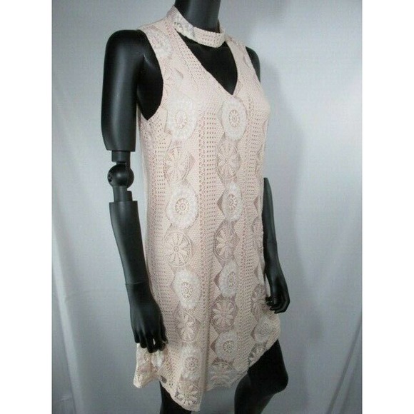C Label High Chocker Crochet Lace Dress - Picture 11 of 12